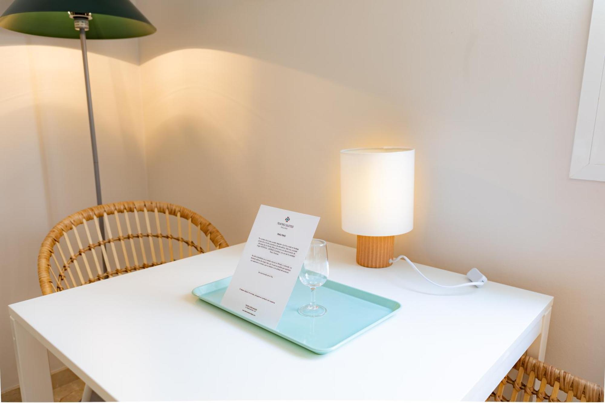 Teatro Suites Malaga City Flat 外观 照片