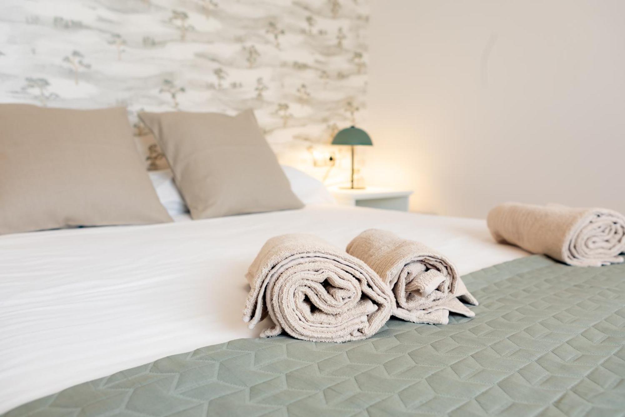 Teatro Suites Malaga City Flat 外观 照片